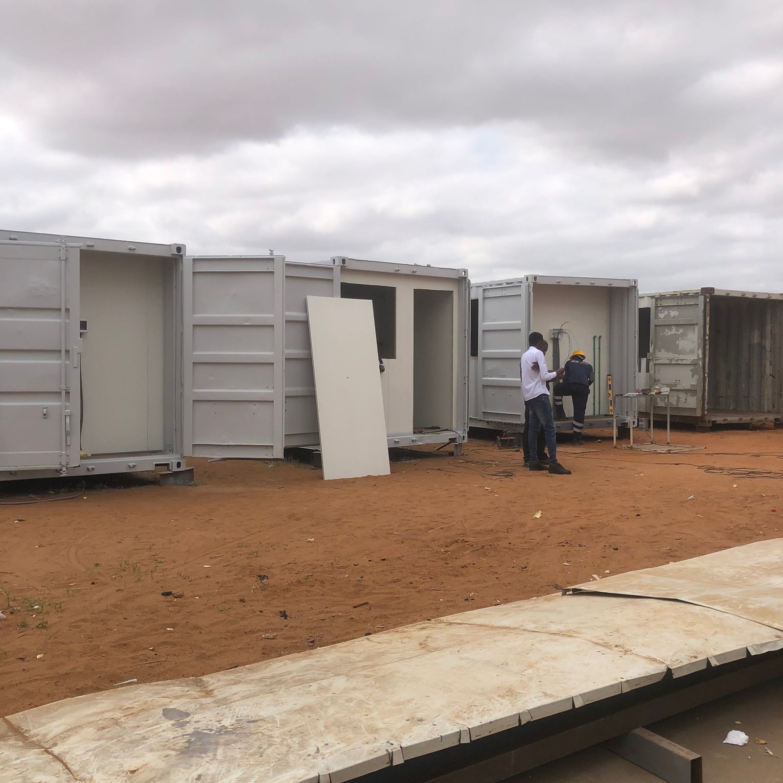 Escritórios modulares para obras